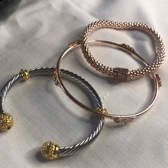 Vintage Lot of 3 Bracelets Gold, Silver, Copper Rhinestones Bangles - Picture 11 of 11